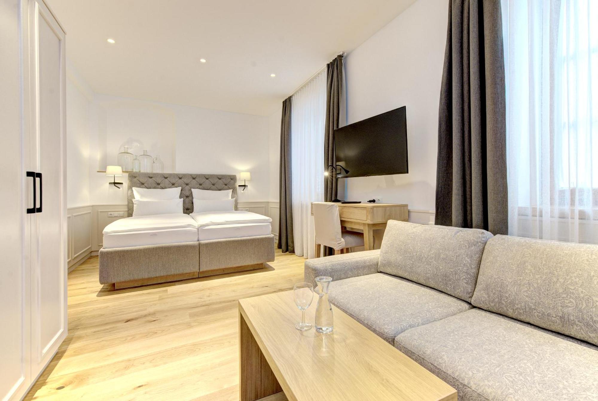 Hotel Gasthof Koenig Kremsmünster Eksteriør billede